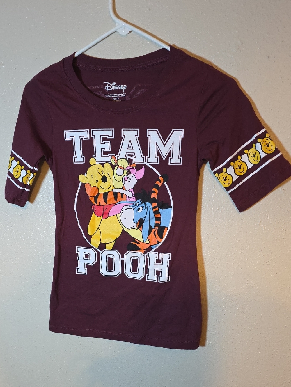 Disney Maroon 'Team Pooh' Short Sleeve Tee Winnie The Pooh Tigger Piglet Eeyore